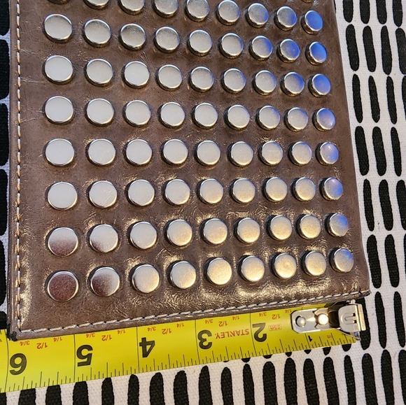 CHINESE LAUNDRY CLUTCH - Picture 3 of 16